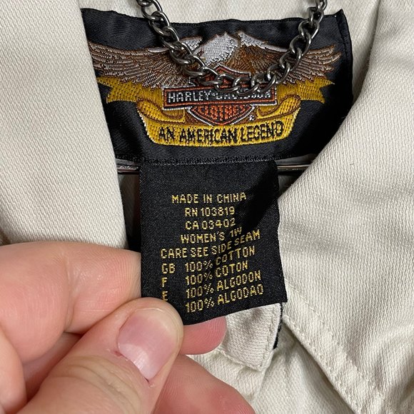 Harley Davidson White Woman’s Plus Size Button Down Shirt Size 1X - Picture 3 of 4